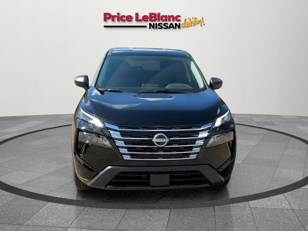2026 Nissan Rogue S photo 2