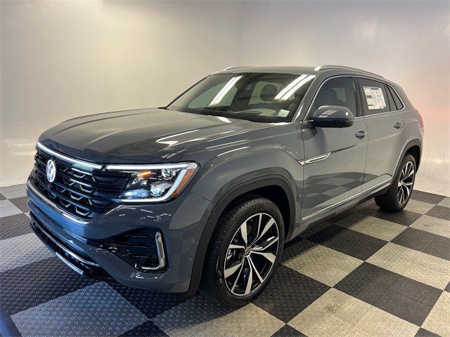 2026 Volkswagen Atlas Cross Sport SEL Premium R-Line photo 3