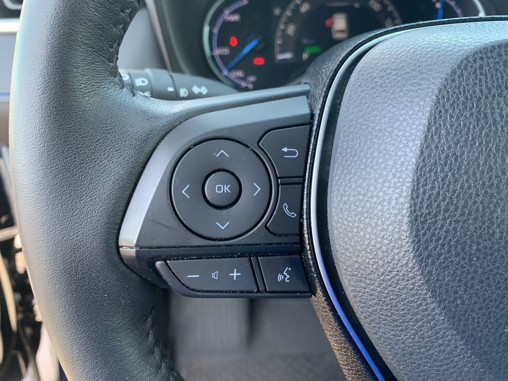 2021 Toyota RAV4 Hybrid XSE photo 17