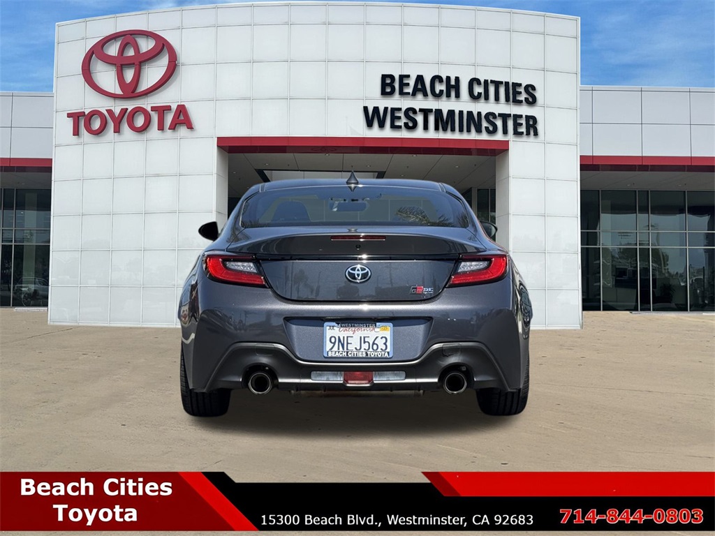 2024 Toyota GR86 Base photo 8