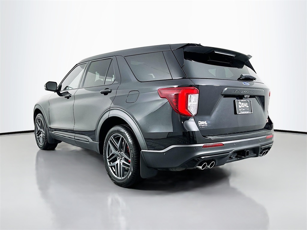 2021 Ford Explorer ST photo 2