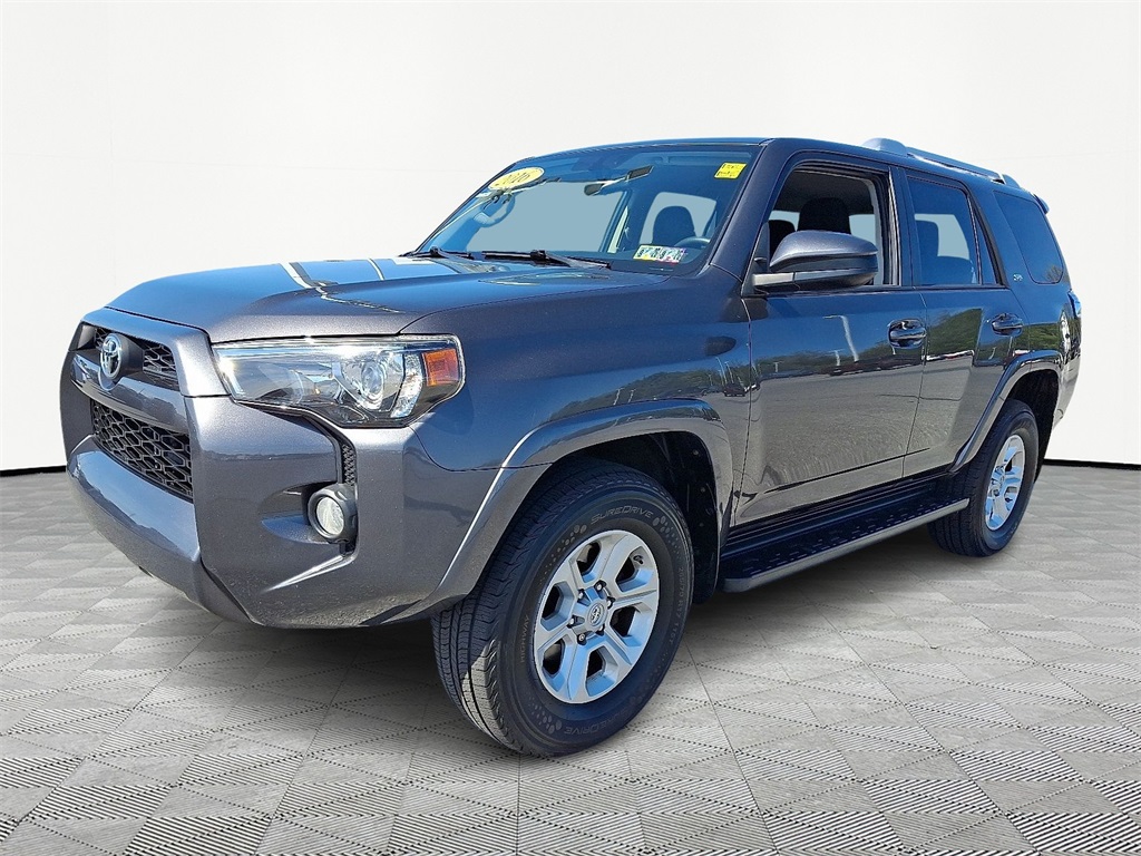 2016 Toyota 4Runner SR5 photo 3