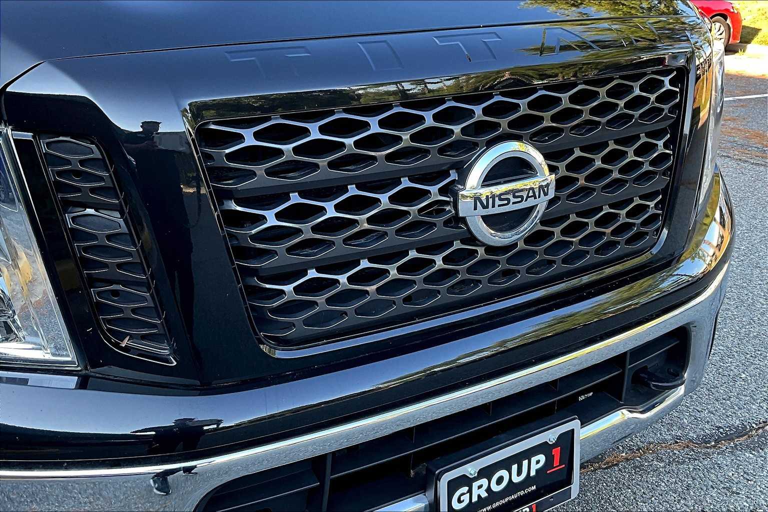 2019 Nissan Titan SV photo 28
