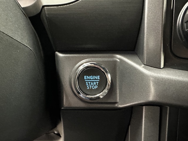 2025 Ford F-150 XLT photo 32