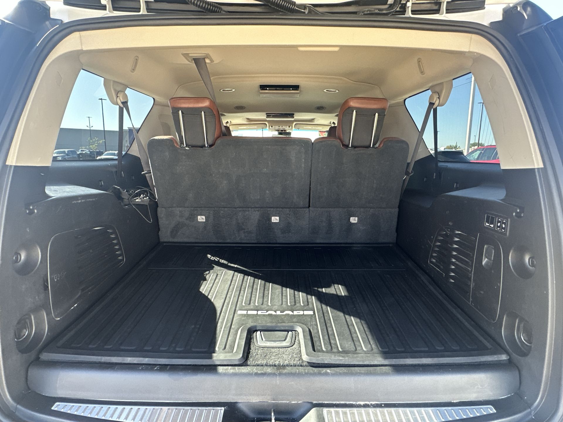 2019 Cadillac Escalade ESV Premium Luxury photo 24