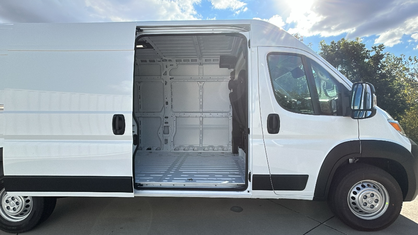 2026 Ram ProMaster 2500 photo 10