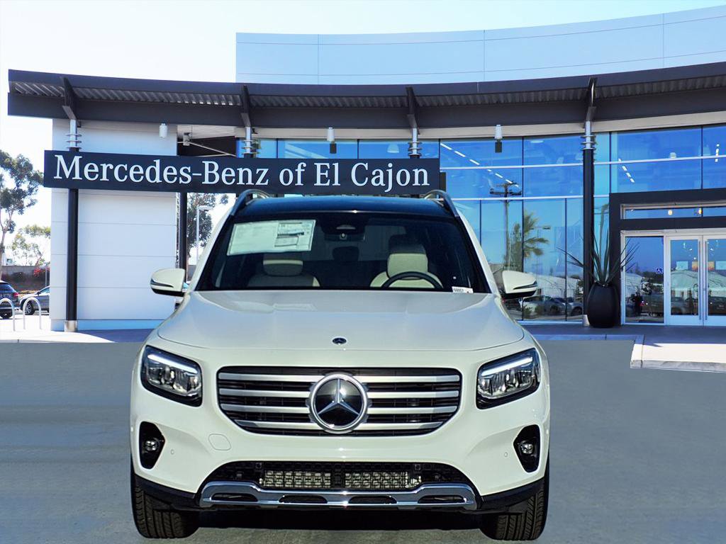 2026 Mercedes Benz GLB 250 photo 2