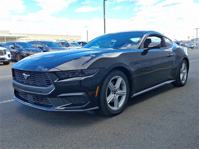 2026 Ford Mustang EcoBoost photo 3