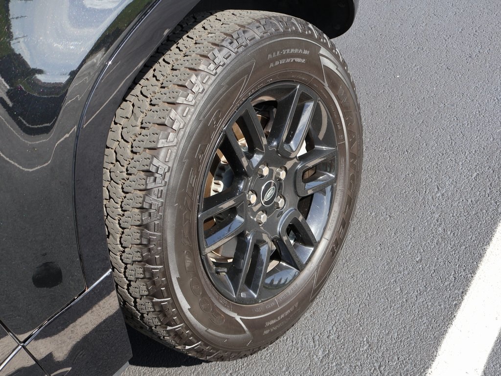 2022 Land Rover Defender 90 X-Dynamic S photo 22
