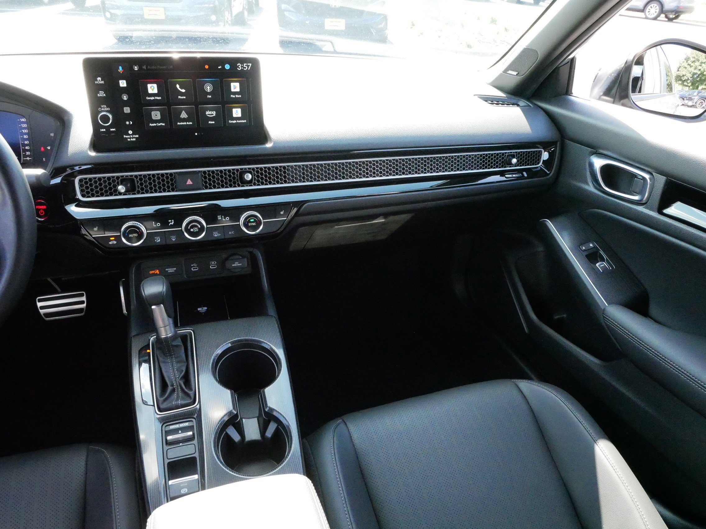 2025 Honda Civic Sport Touring Hybrid photo 11