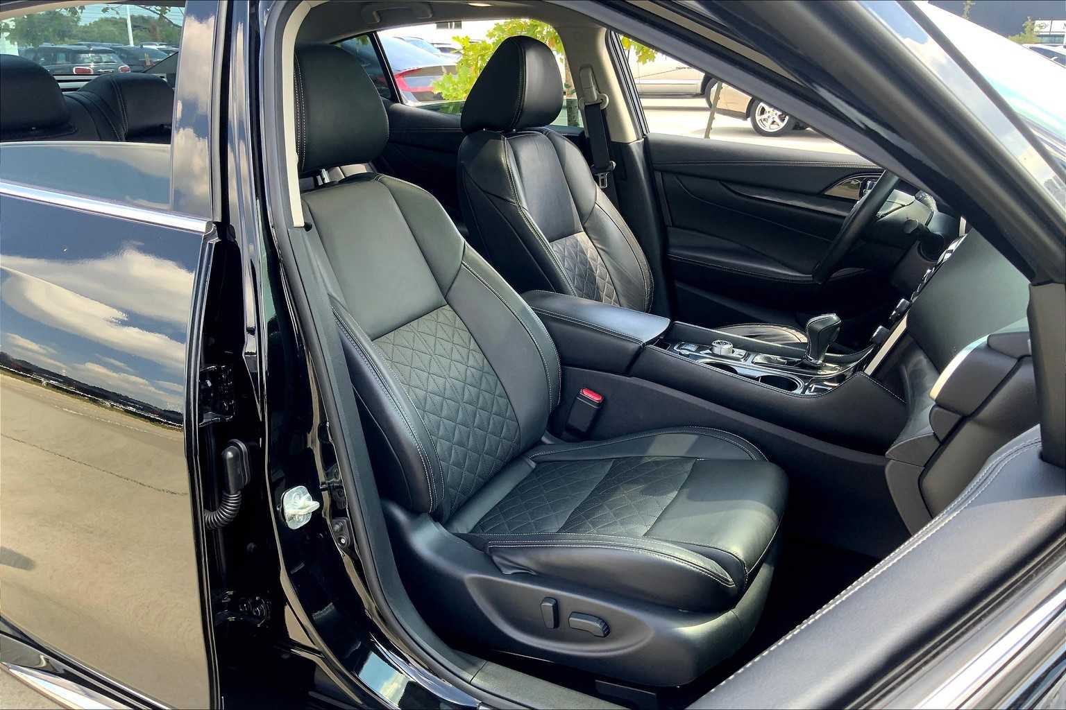 2020 Nissan Maxima Platinum photo 8
