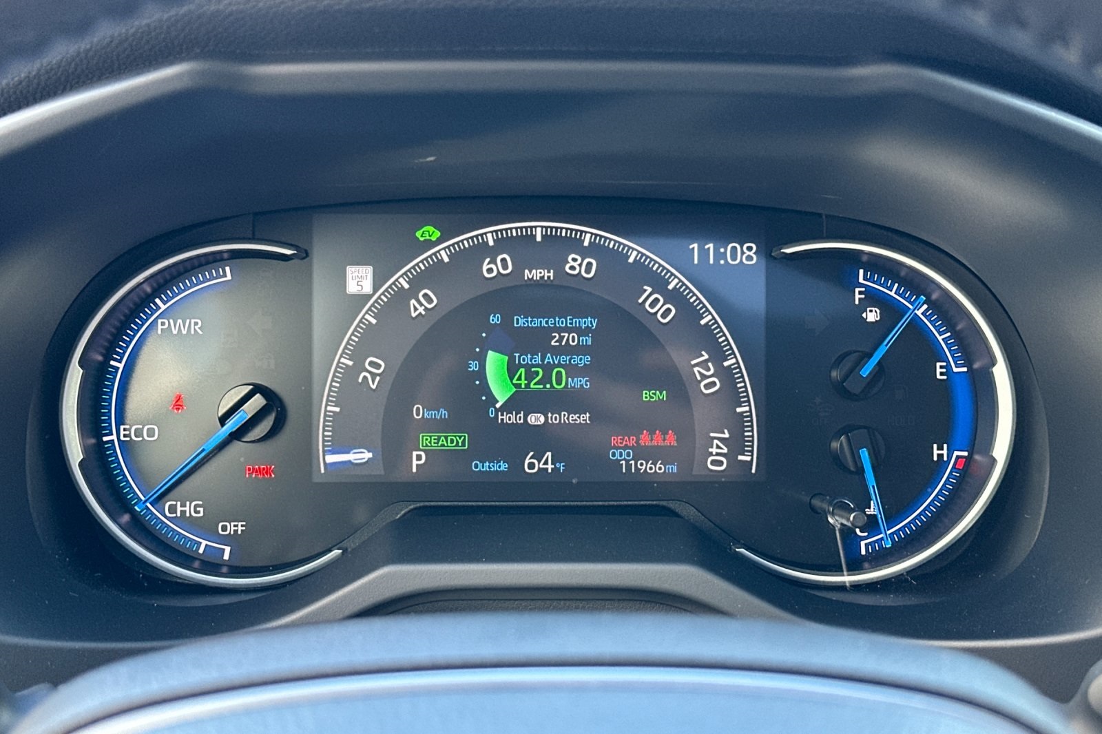 2023 Toyota RAV4 Hybrid XLE photo 23