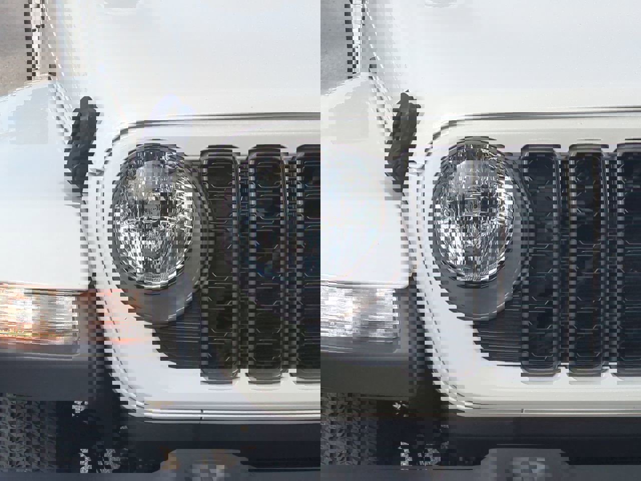 2024 Jeep Gladiator Sport S photo 9