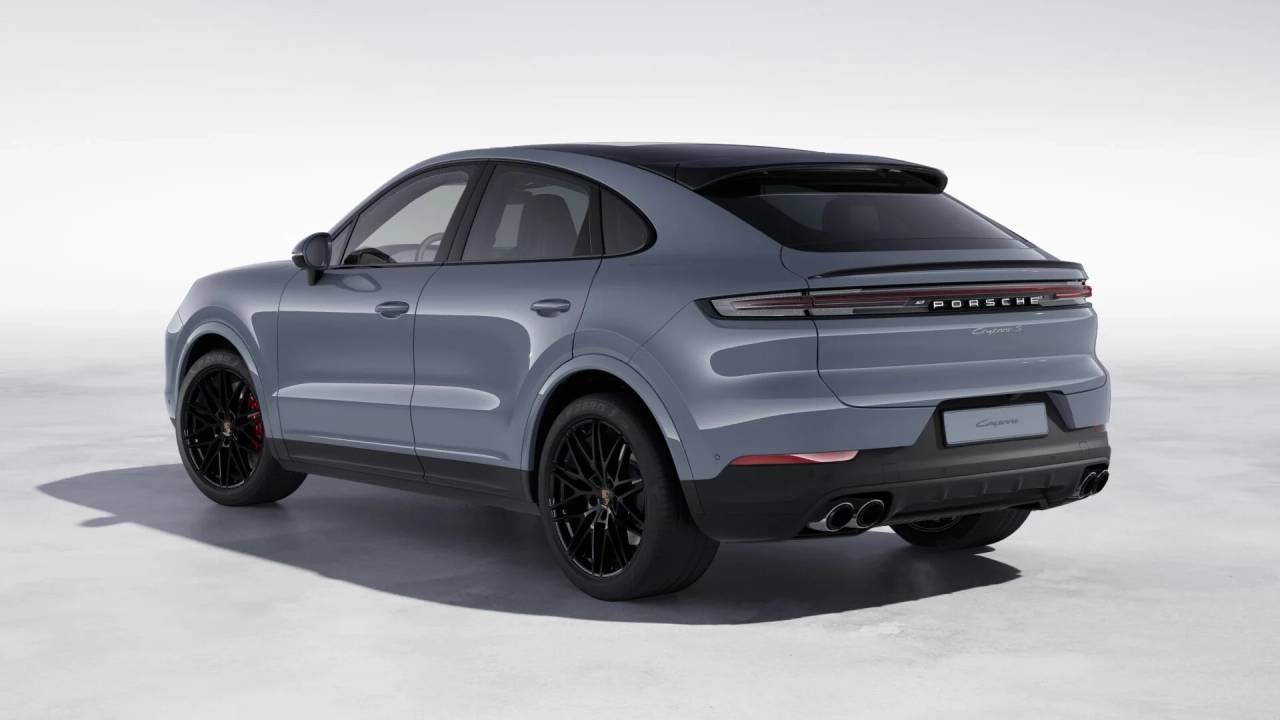 2026 Porsche Cayenne S Coupe photo 3