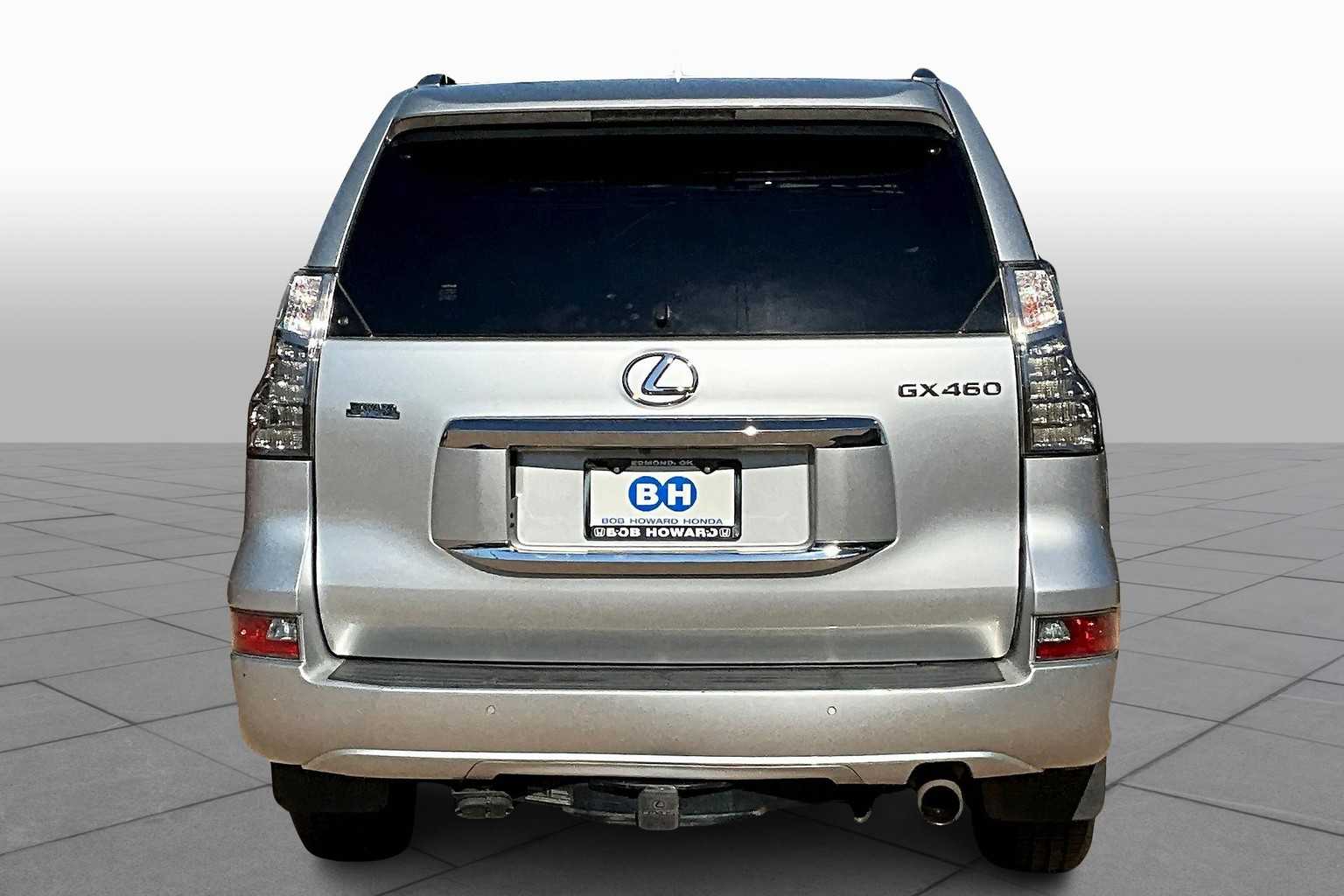 2017 Lexus GX 460 Premium photo 4