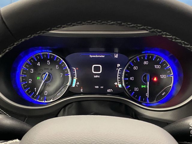 2026 Chrysler Pacifica photo 16