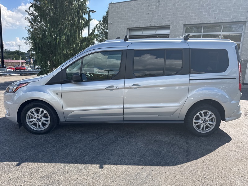 2023 Ford Transit Connect XLT Passenger Wagon photo 6