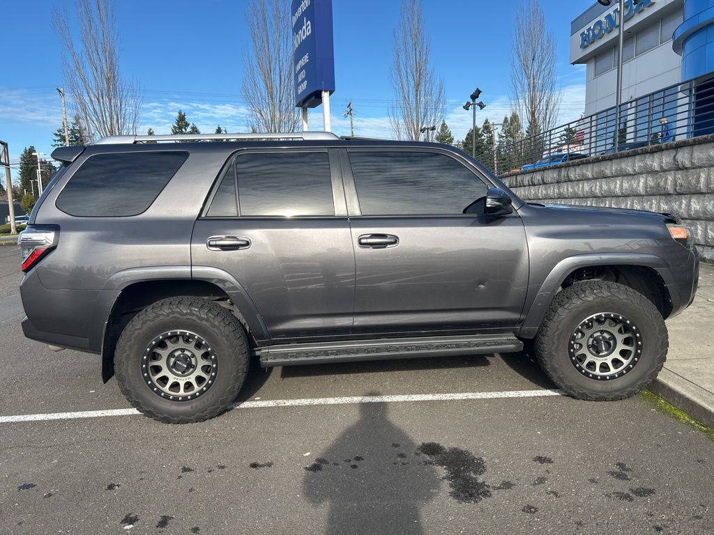 2014 Toyota 4Runner SR5 Premium photo 4