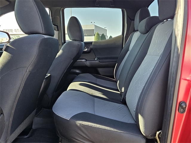 2023 Toyota Tacoma TRD Sport V6 photo 12