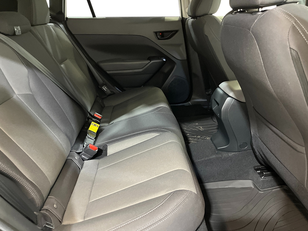2025 Subaru Crosstrek Base photo 14