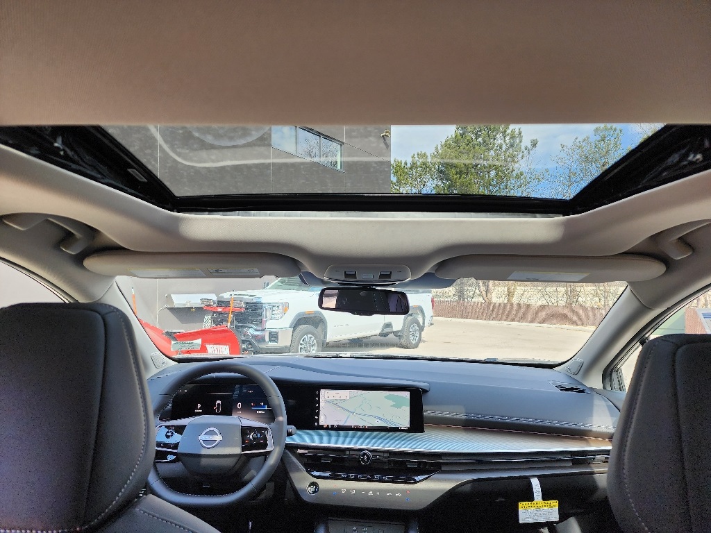 2025 Nissan Murano SL photo 15