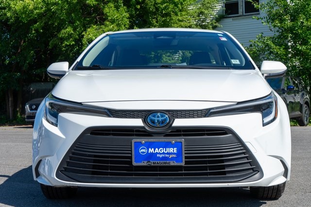 2023 Toyota Corolla Hybrid LE photo 3