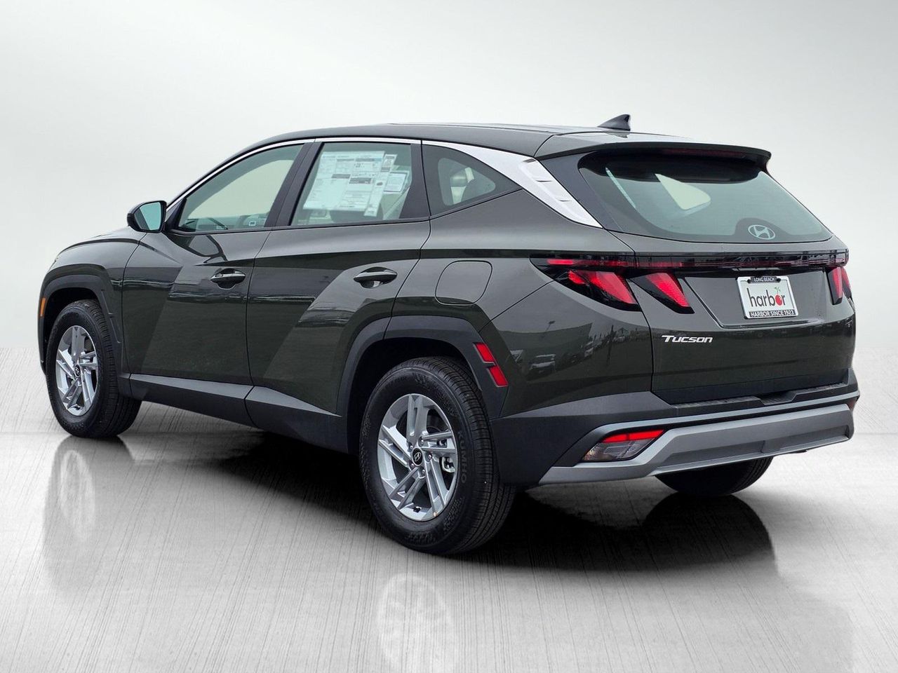 2025 Hyundai Tucson SE photo 3