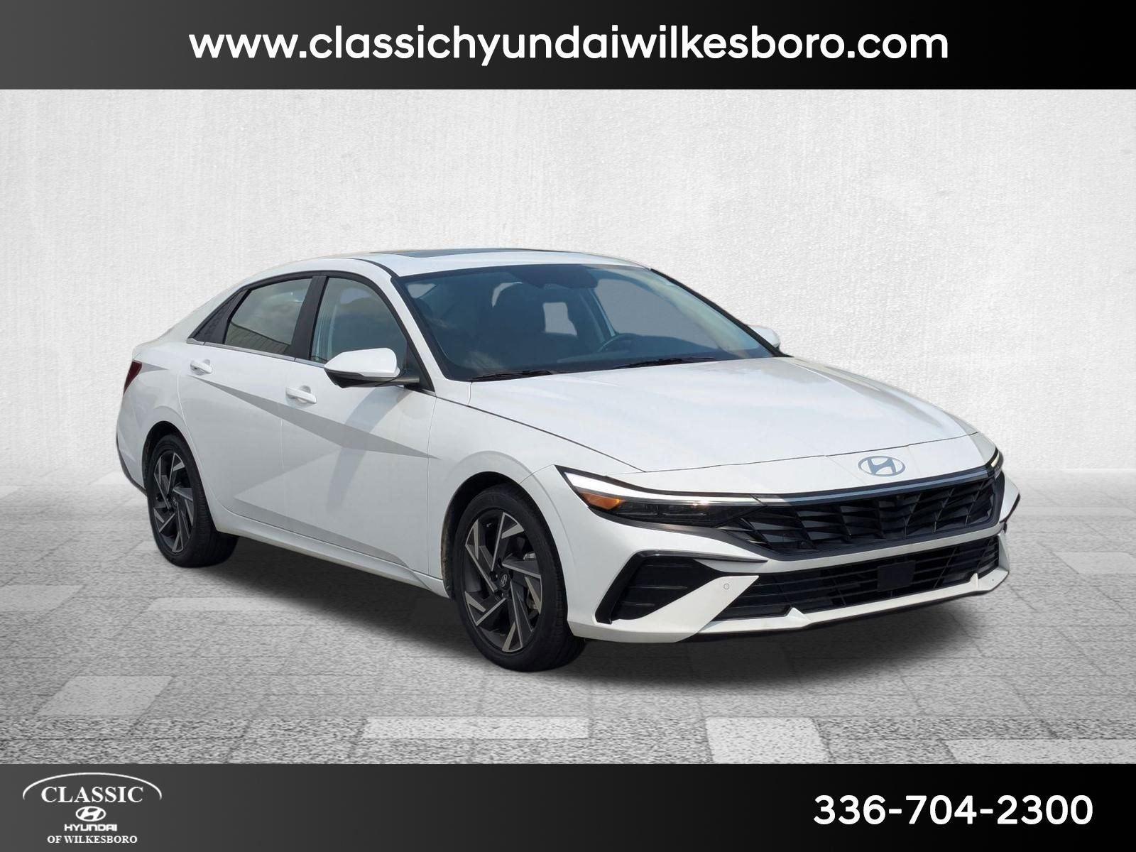 2024 Hyundai Elantra Limited photo 3