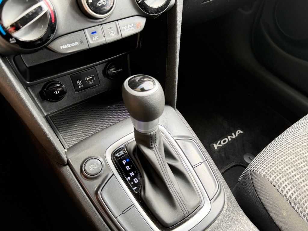 2021 Hyundai Kona SE photo 18