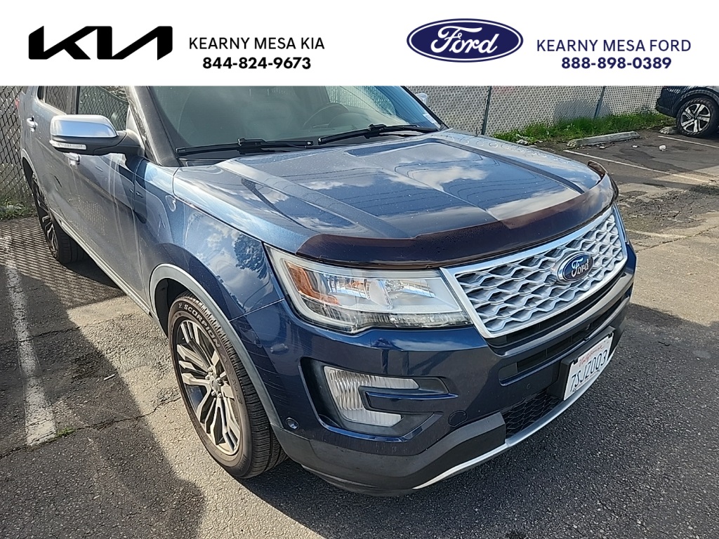 2016 Ford Explorer Platinum's photo