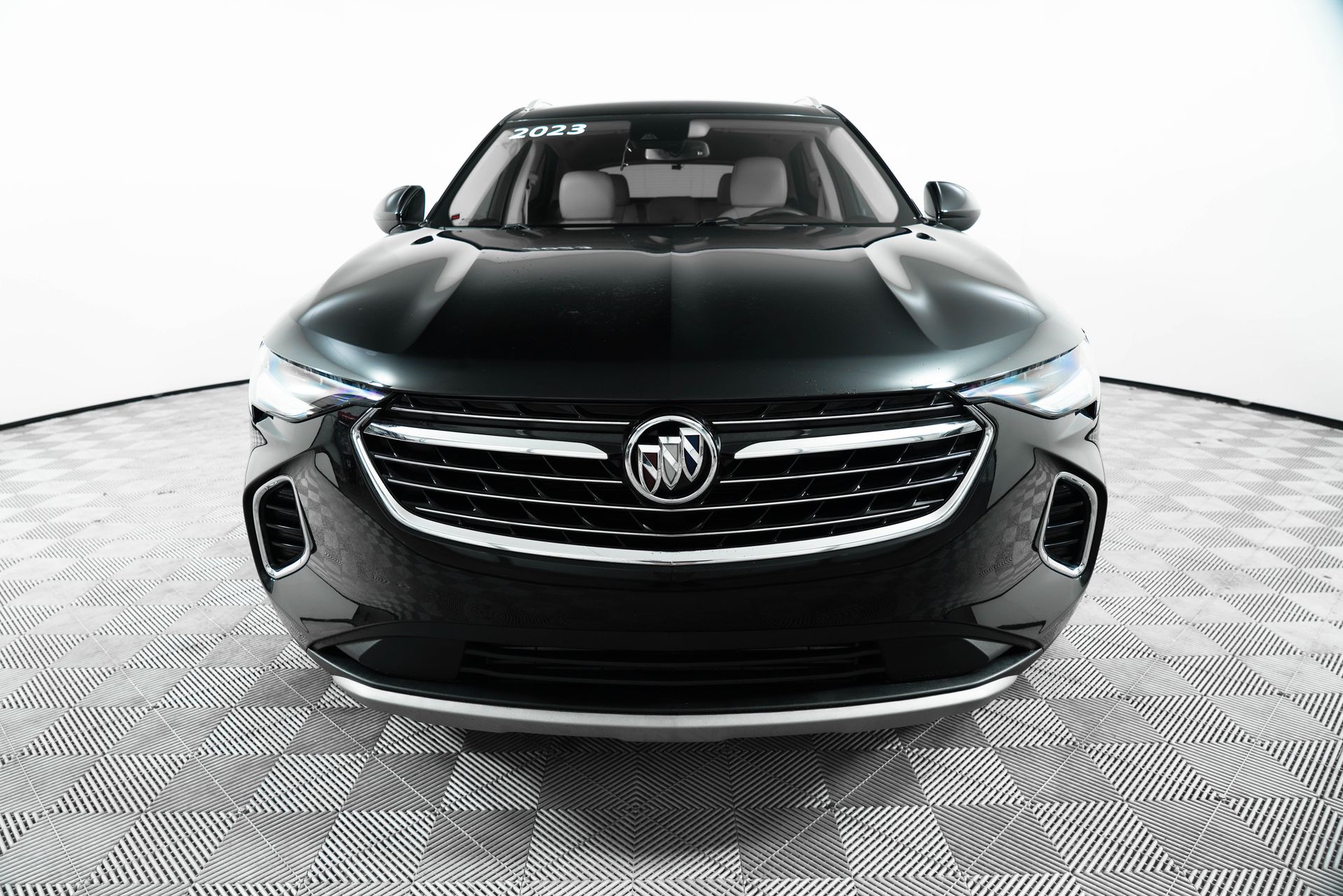 2023 Buick Envision Essence photo 2