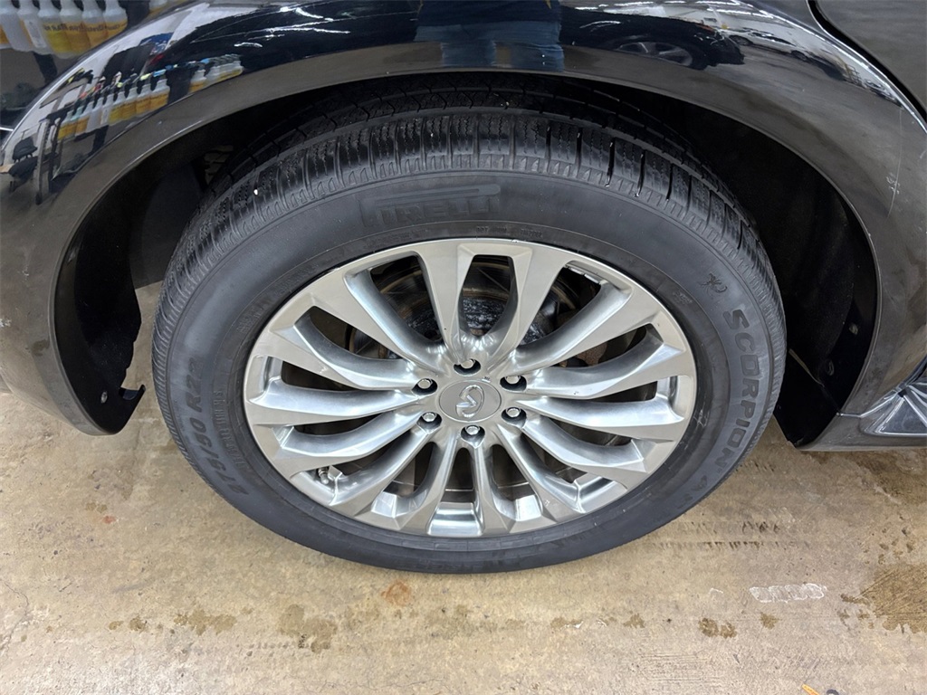 2016 Infiniti QX80 Base photo 33