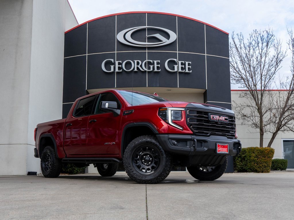 2026 GMC Sierra SLE's photo