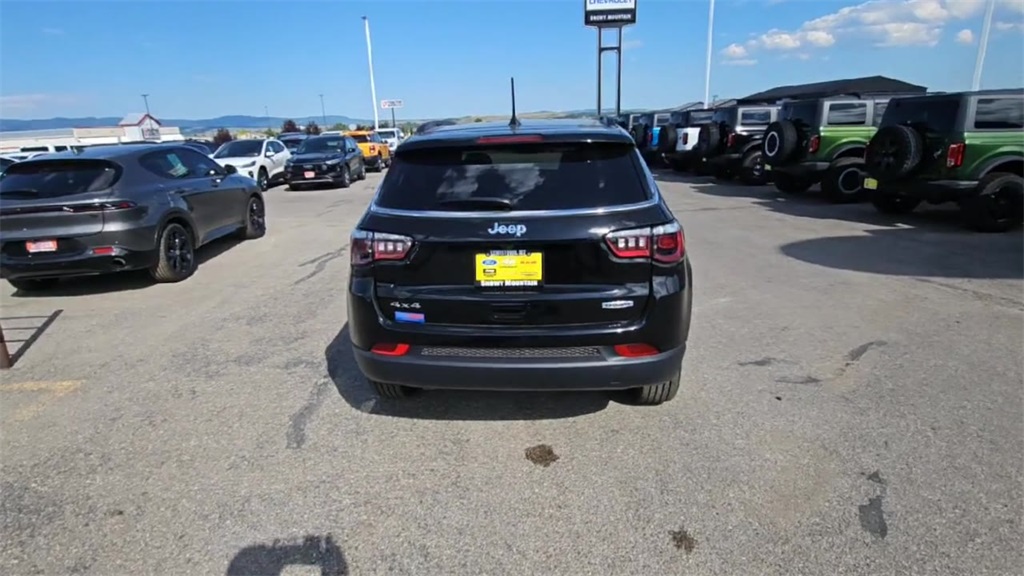2025 Jeep Compass Latitude photo 7