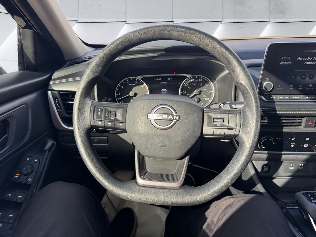2025 Nissan Rogue S photo 7