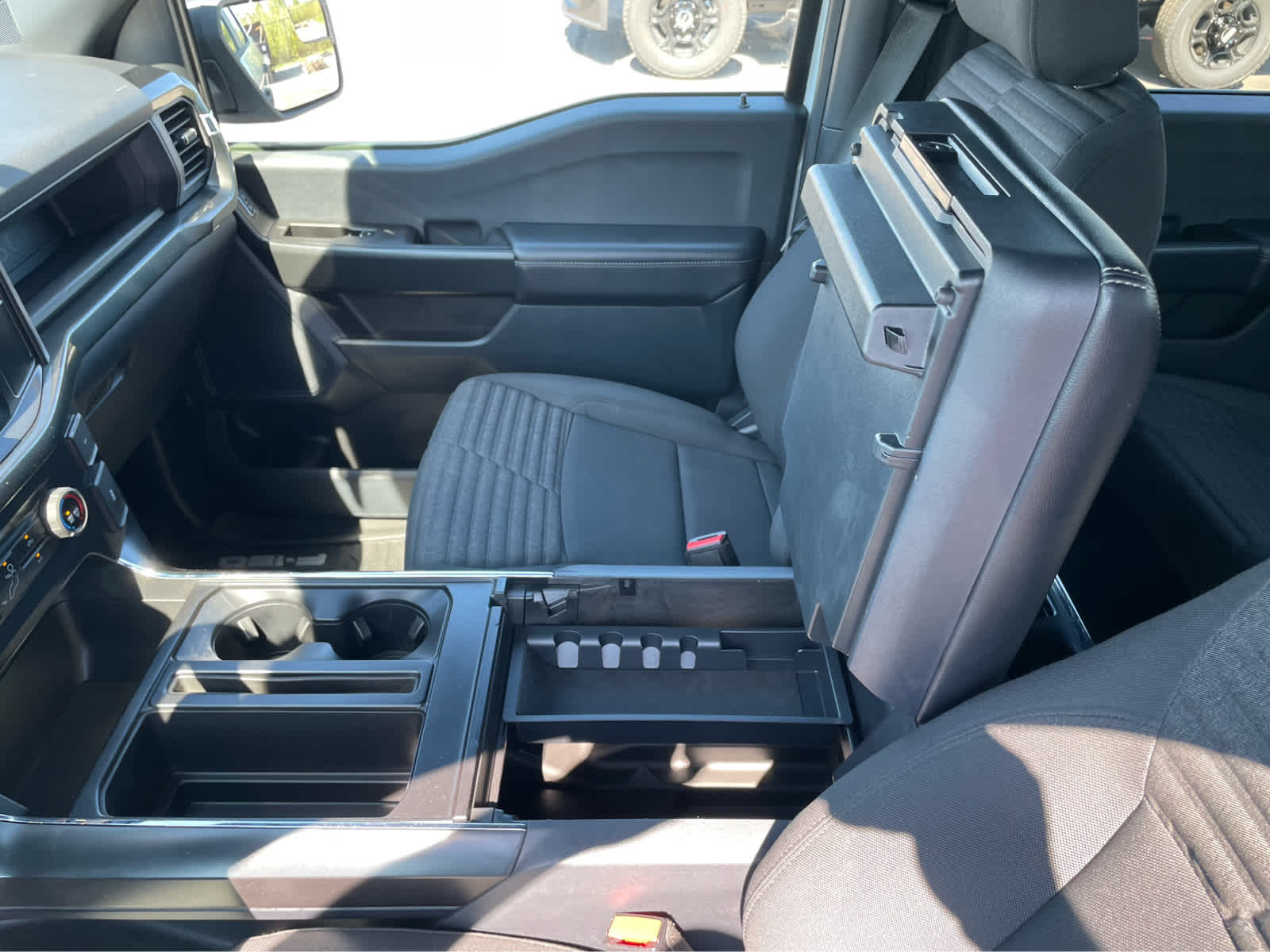 2022 Ford F-150 XL photo 26
