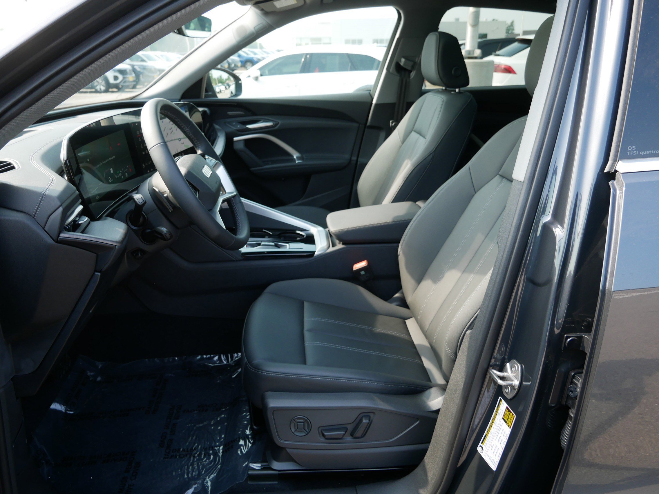 2025 Audi Q5 Premium Plus photo 7