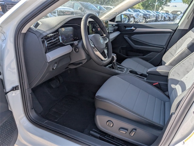 2025 Volkswagen Jetta 1.5T SE photo 6