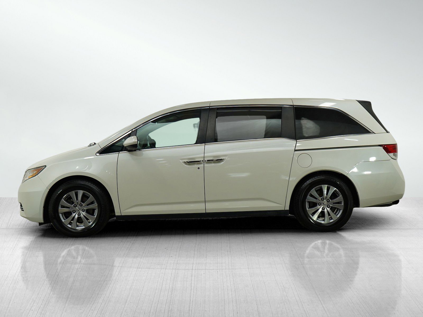 Used 2016 Honda Odyssey EX-L with VIN 5FNRL5H66GB036064 for sale in Burnsville, Minnesota