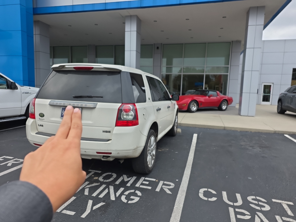 Used 2010 Land Rover LR2 HSE with VIN SALFT2BN0AH181568 for sale in Tullahoma, TN