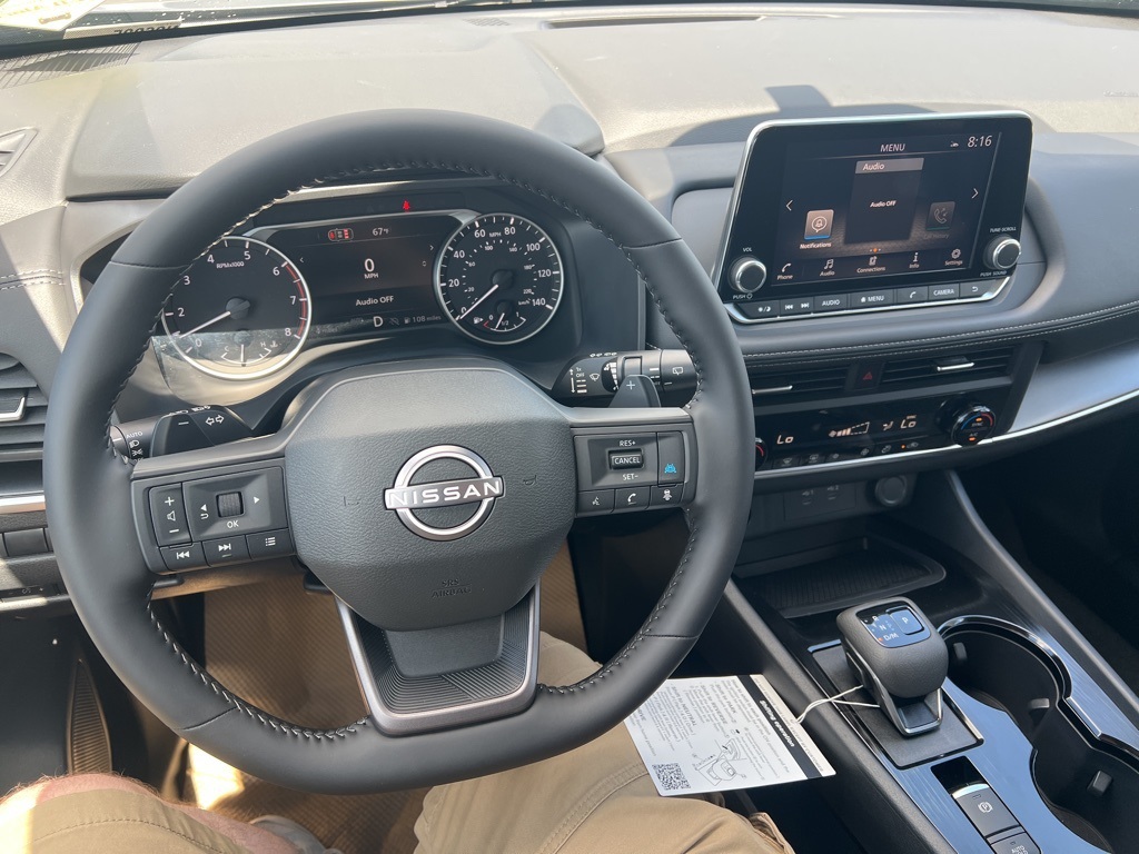 2026 Nissan Rogue SV photo 21