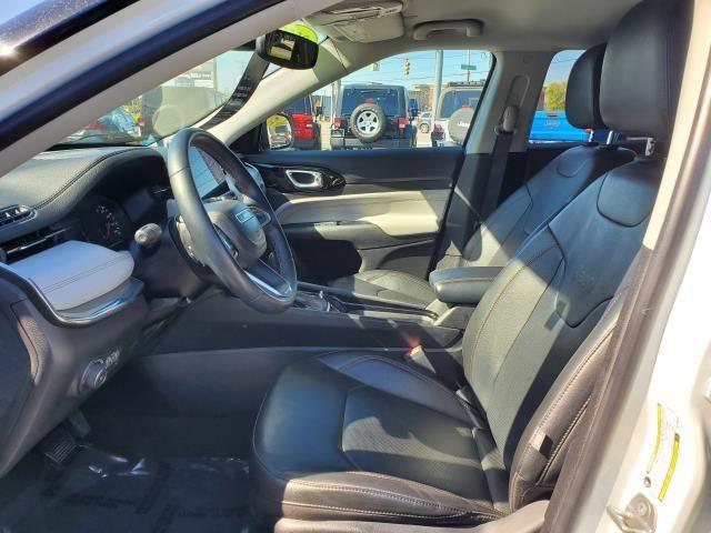 2022 Jeep Compass Limited photo 4