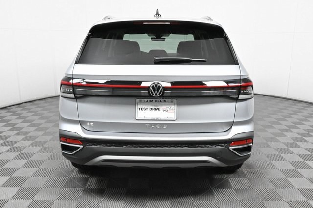 2025 Volkswagen Taos SE photo 24
