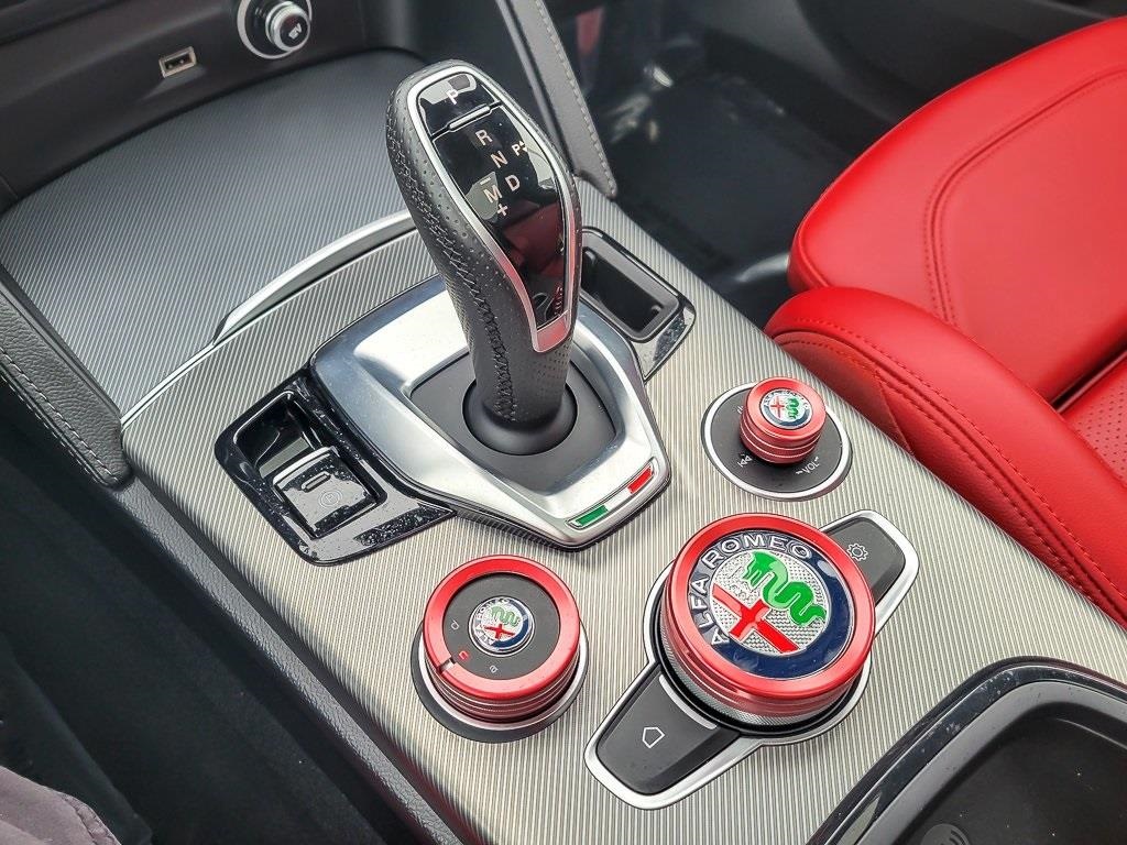 2024 ALFA ROMEO STELVIO - Image 16
