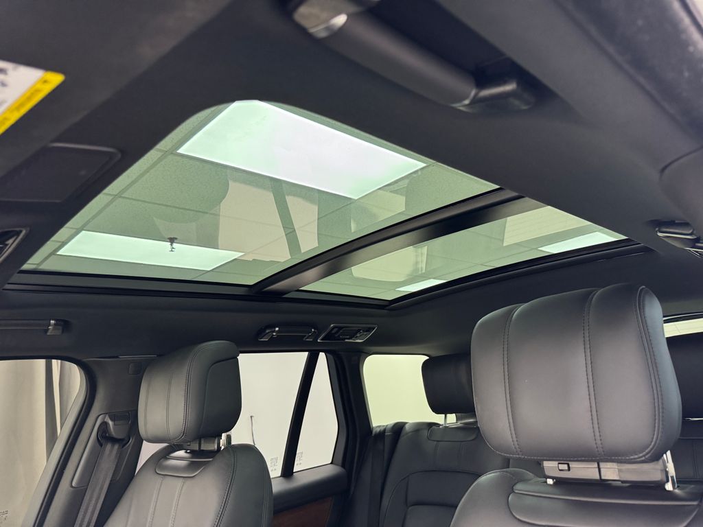 2022 Land Rover Range Rover HSE Westminster Edition photo 23