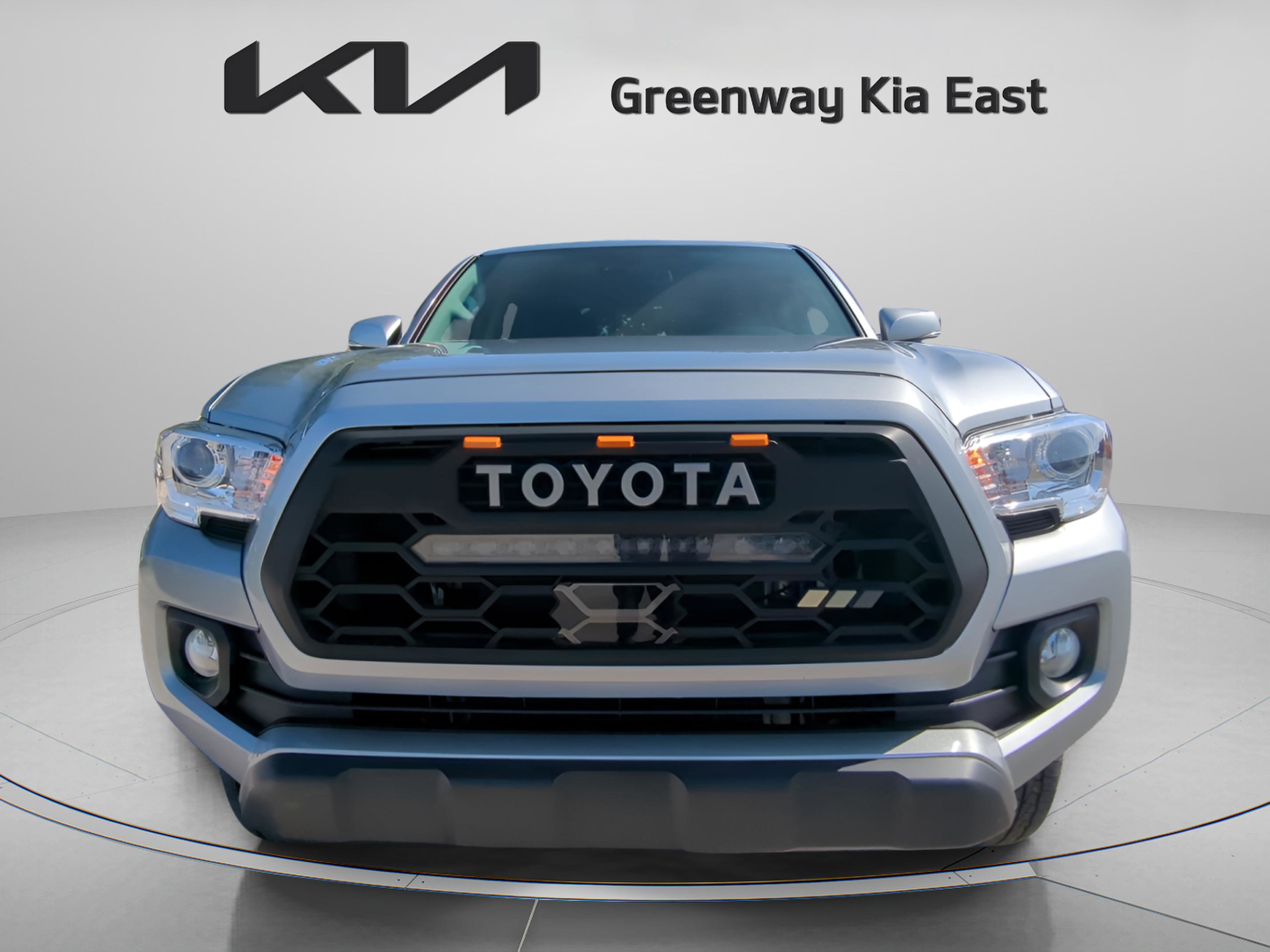 2023 Toyota Tacoma TRD Sport photo 4