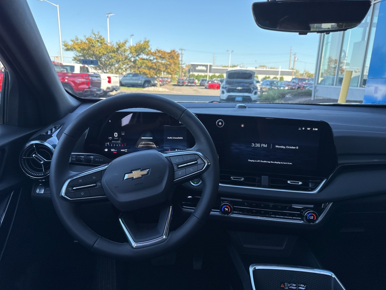 2026 Chevrolet Equinox LT photo 2