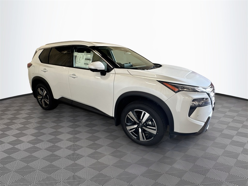 2025 Nissan Rogue SL photo 4
