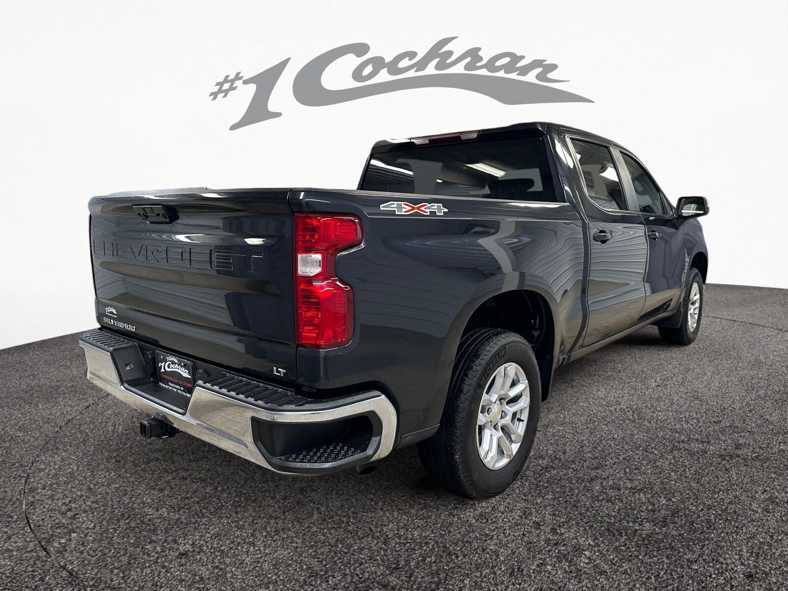 2023 Chevrolet Silverado 1500 LT photo 3