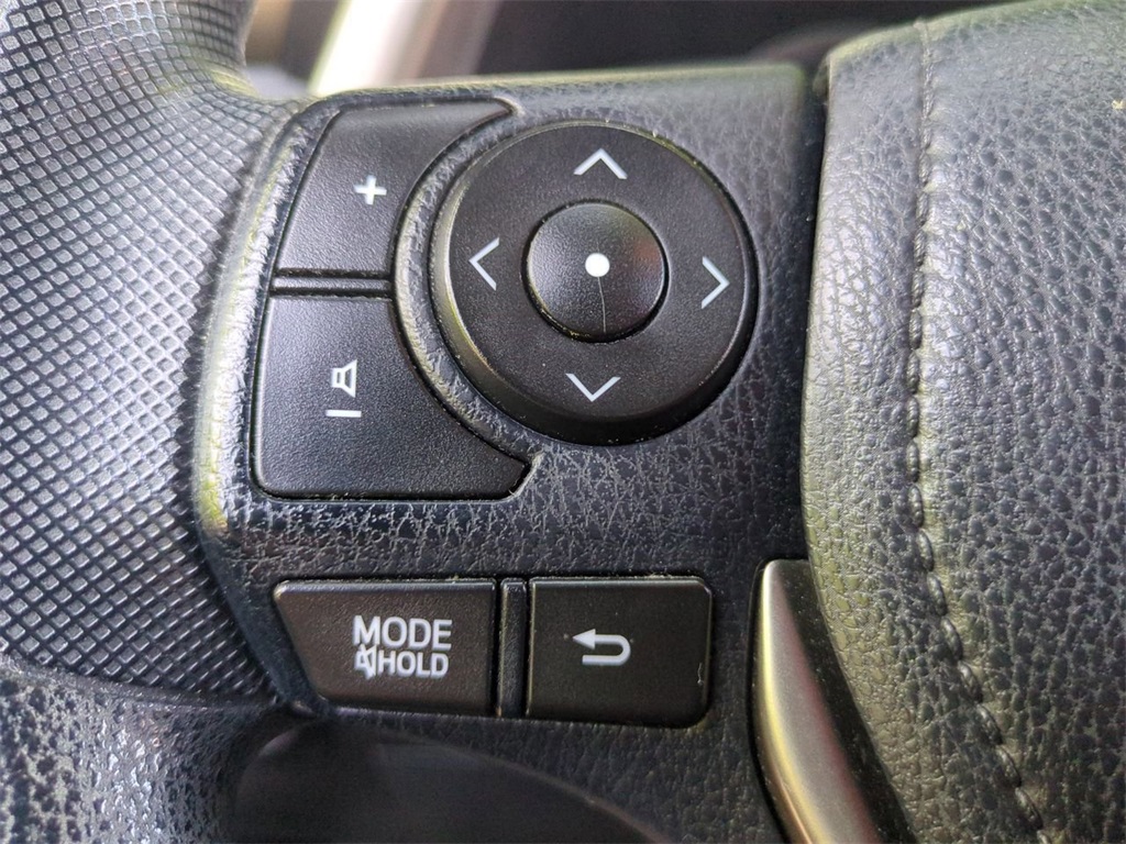2014 Toyota RAV4 LE photo 15